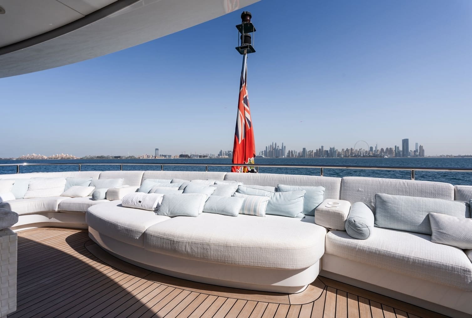 a private yacht in Dubai offers an unforgettable adventure.