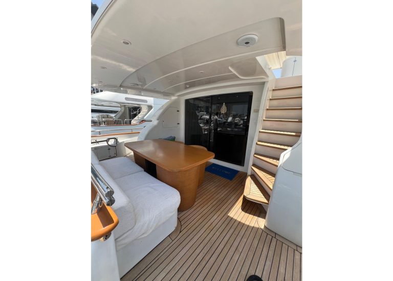 Maiora 23 S motor yacht exterior profile