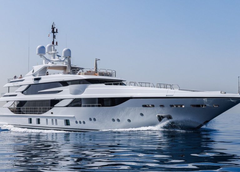 Benetti 50M Bombay exterior