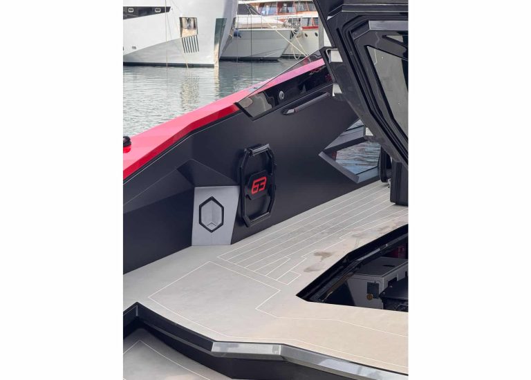 Tecnomar for Lamborghini 63 Valkyrie helm